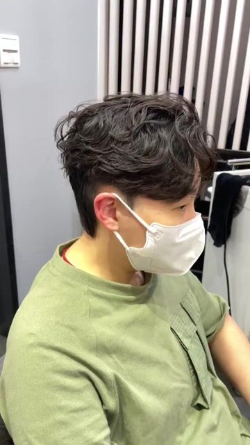 男生燙髮、男生髮型作品，設計師 Riber💈瑞柏，台中西區Poison Hair