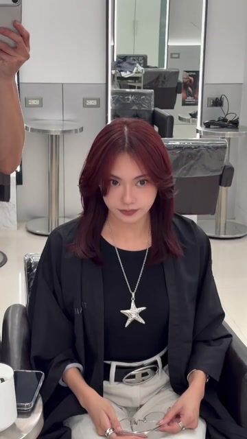 免漂髮色：勃艮第酒紅作品，設計師 Enn，新北板橋區TREND HAIR JE 府中店