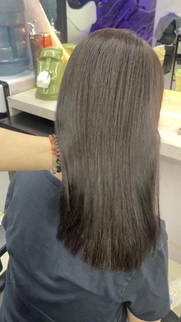 黑茶色作品，設計師 Viki，桃園中壢區VI STYLE HAIR