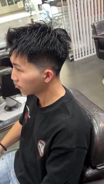 美式前刺