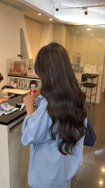 歐美線條染作品，設計師 Nina🤍，台北萬華區暖暖Nuan hair
