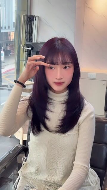 黑紫色 韓系層次剪作品，設計師 Nina🤍，台北萬華區暖暖Nuan hair