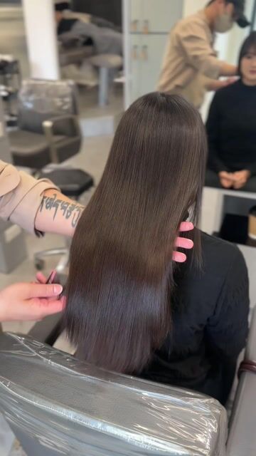 鏡面感縮毛矯正作品，設計師 阿軒，高雄左營區川hair styling