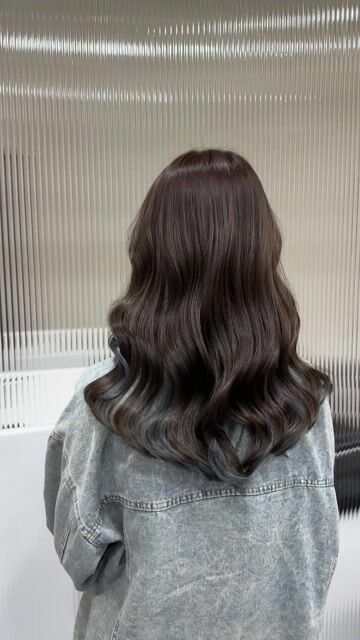 免漂冷棕作品，設計師 Ian，高雄左營區Zone Hair