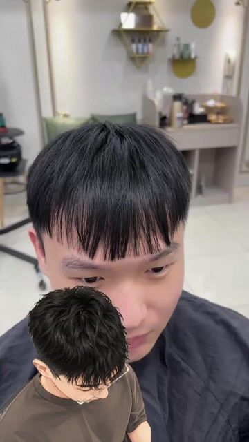 束狀萊斯利作品，設計師 小任Ren，高雄左營區Voso hair