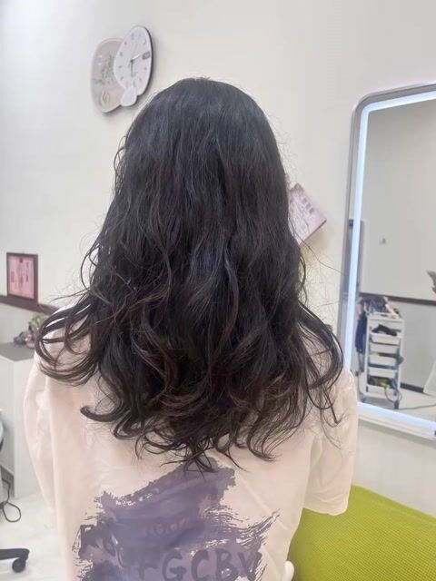韓系燙髮作品，設計師 林裘裘，高雄三民區禦髮願