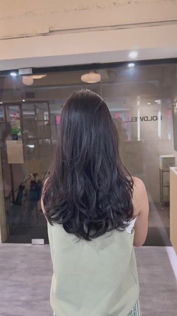 氛圍層次燙➕結構護作品，設計師 Eddie，台北中山區KOMM 中山北店