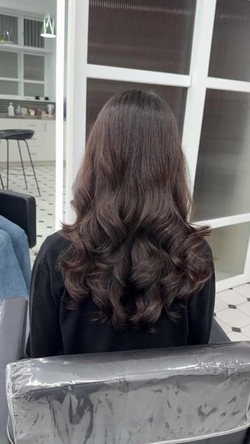 氛圍感捲度作品，設計師 大阪老師，台南東區D2 hair