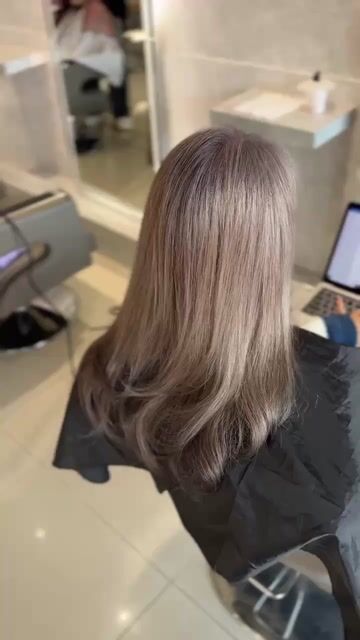 銀白時尚白髮共存