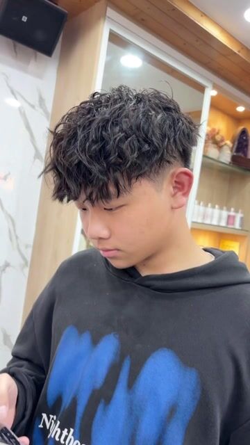 萊斯利卷作品，設計師 Jia Jia 🎠，桃園中壢區定自髮藝
