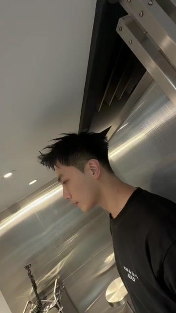 美式前刺作品，設計師 Jacob，台北大安區大搖大擺男士沙龍
