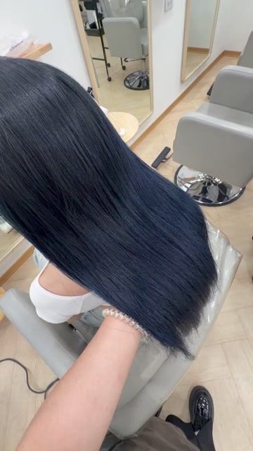 謐靜藍調作品，設計師 Amanda♥️，台北萬華區Root Hair Salon