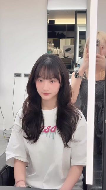 韓系層次燙作品，設計師 髮型師莉莉，台北中山區Komm Hair 松江店