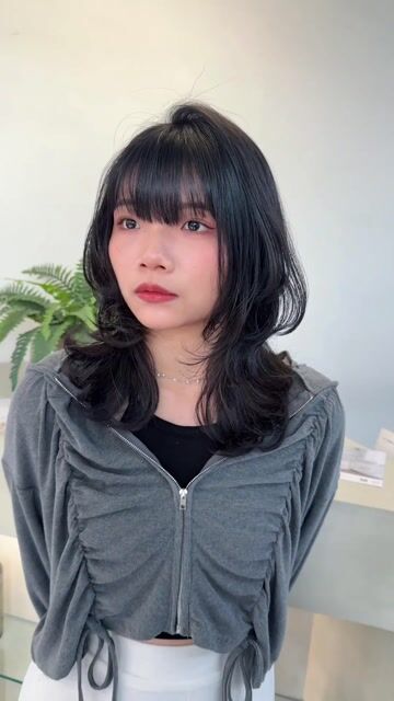韓系層次燙作品，設計師 Amber，台中西區OH! SALOON