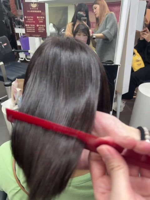 縮毛矯正燙作品，設計師 Kelly💈推推hair，台北萬華區推推