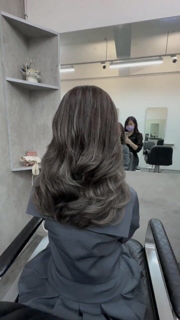 線條漸層染作品，設計師 ViTa（薇糖），台中西屯區Refine Hair