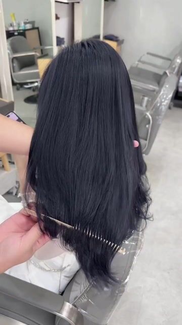 藍黑霧感髮色作品，設計師 安南區燙髮小公舉-曉安，JZ時尚髮藝