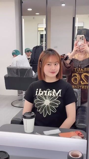 一刀切作品，設計師 髮型師莉莉，台北中山區Komm Hair 松江店