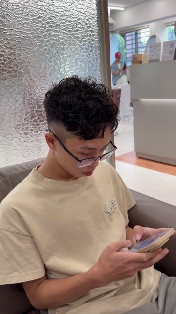 男生捲髮作品，設計師 Tammy，新北板橋區Holly-Hair