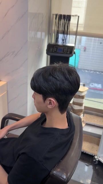 微分碎蓋作品，設計師 Nina🤍，台北萬華區暖暖Nuan hair