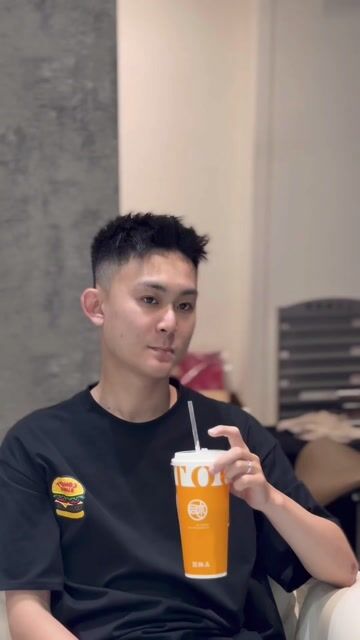 前刺頭作品，設計師 凱羚，高雄左營區掌握Hair Salon