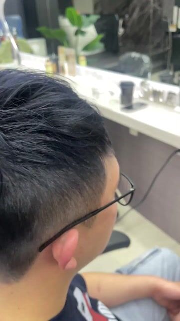 不用漂髮的藍黑色