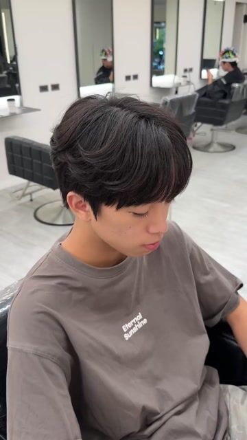 韓系微分碎蓋作品，設計師 髮型師莉莉，台北中山區Komm Hair 松江店