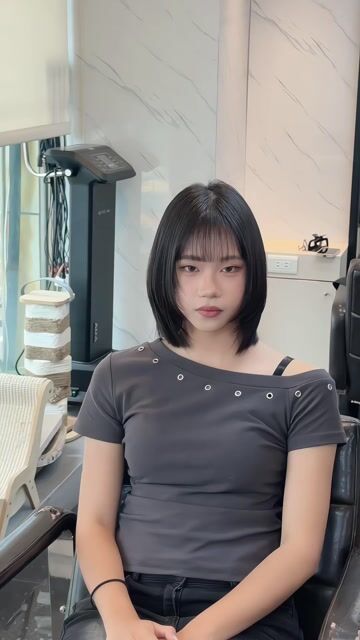 韓系層次剪作品，設計師 Nina🤍，台北萬華區暖暖Nuan hair