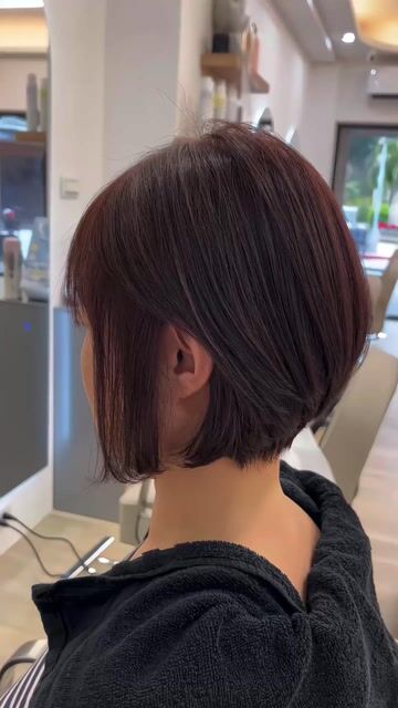 莓果可可棕/短鮑伯作品，設計師 Kiki，台北信義區拾光living hair