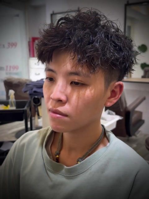 羊毛捲作品，設計師 Hank - 漢克，新北新莊區莫凡 Hair Salon